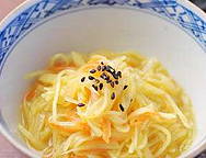 郷土料理・いもなます（清風館オリジナル・カレー風味）